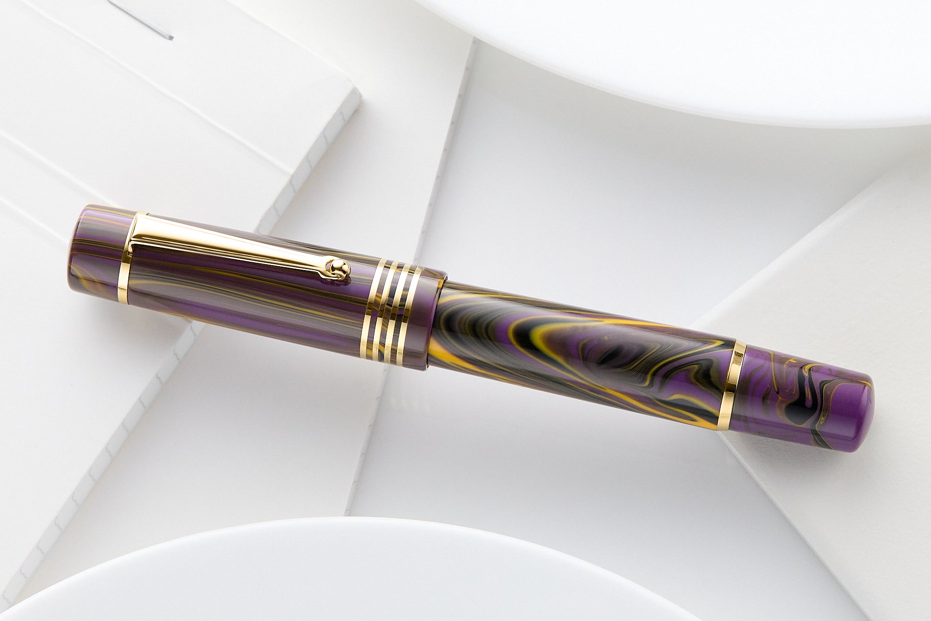 Delta Neo Gallery Fountain Pen - Iris