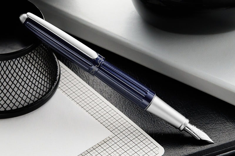 (Bottom Shelf) Diplomat Aero Fountain Pen - Midnight Blue