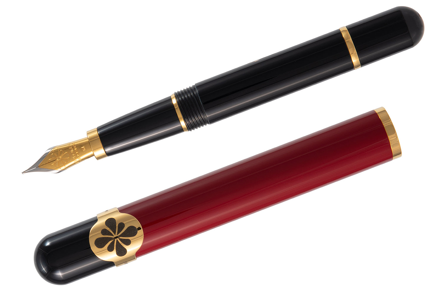 Diplomat XO Fountain Pen - Burgundy / Gold (Special Edition)