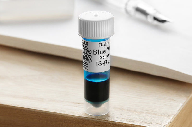 De Atramentis Document Ink Fuchsia - Ink Sample