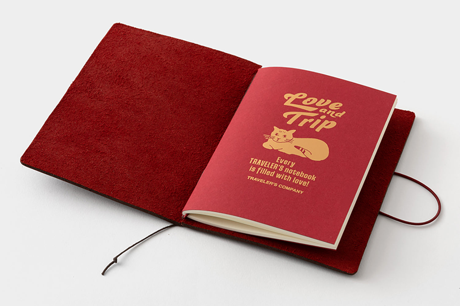 Traveler's Notebook - Love and Trip 2025 Limited Edition (Passport)