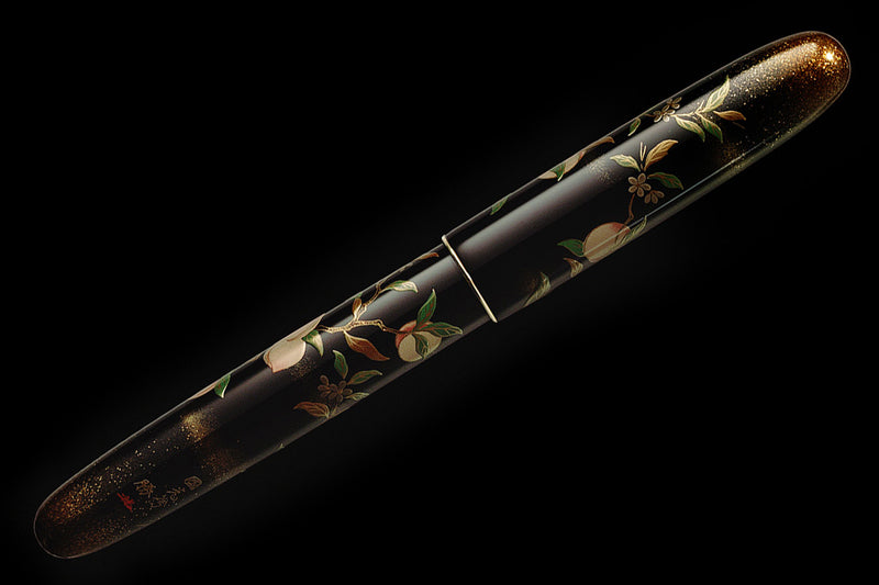 Namiki Yukari Royale Maki-e Fountain Pen - Parrot with Peach